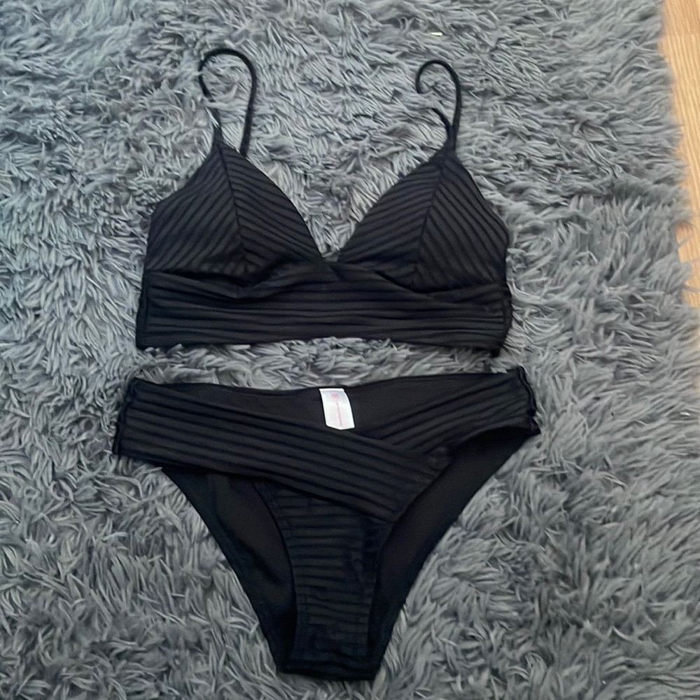 Size small black bathing suit